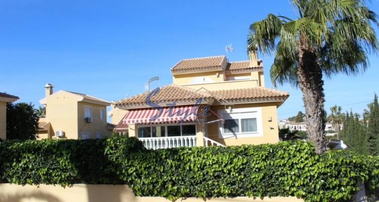 Comprar casa Villa en San Miguel de Salinas al lado del mar. ID 4490