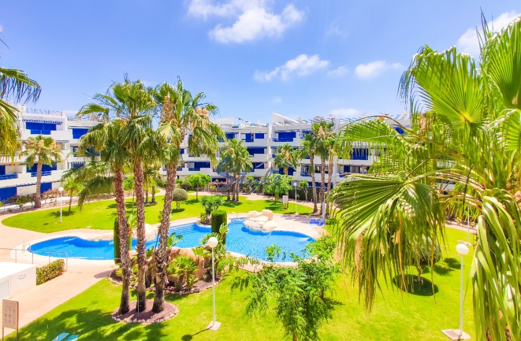 Buy apartment in La Calma Costa Blanca close to beach Playa Flamenca. ID: D1889