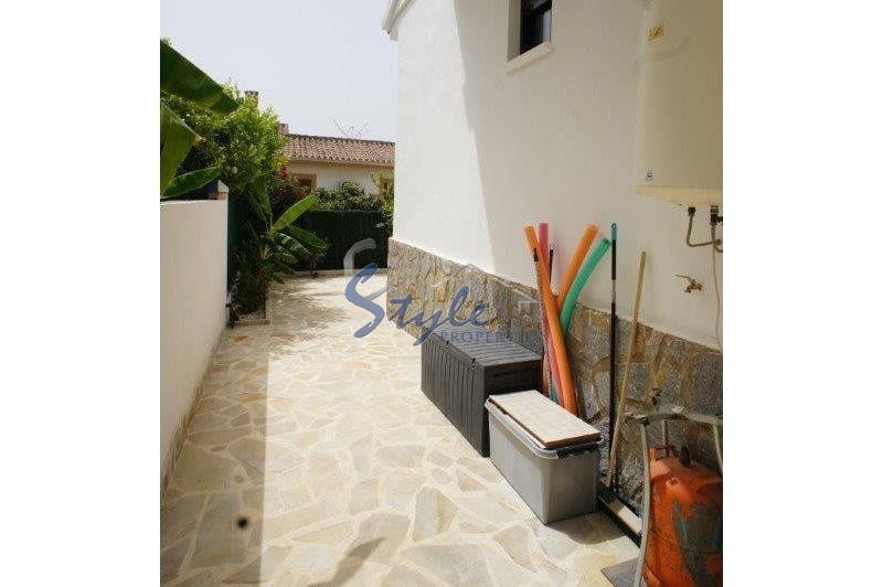 Resale - Villa - Playa Flamenca