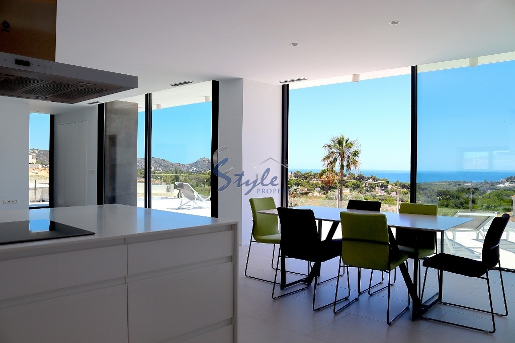 Buy newly built villa in Moraira close to the sea. ID ON1143_43