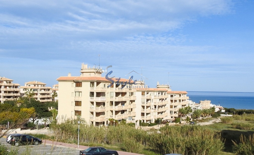 Купить квартиру недалеко от пляжа, с видом на море в Гуардамар дель Сегура, Коста Бланка. ID 4520