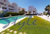 Buy bungalow with private garden in Costa Blanca close to golf in Villamartin. ID: 4524