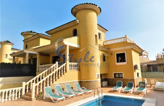 Villa - Resale - Villamartin - Villamartin