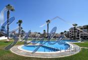 Comprar bungalow con piscina y jardin en Playa Flamenca, Orihuela Costa. ID: 4549