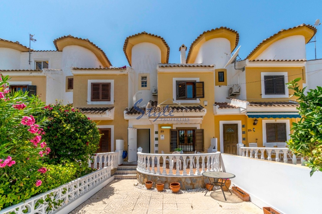 Comprar dúplex adosado con jardín en Playa Flamenca, Orihuela Costa. ID: 4563