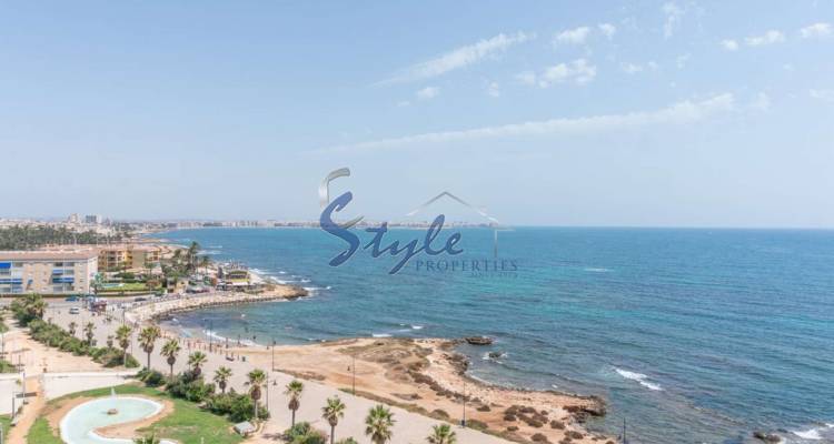 Buy apartment on the seafront in Panorama Mar, Punta Prima. ID 4567