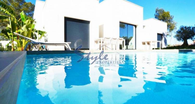 Buy luxury stylish villa with garden, in Las Colinas Golf & Country Club, Villamartín, Orihuela Costa. id 4572