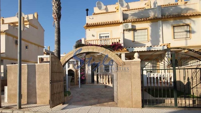 Resale - Town House - Villamartin