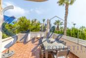 Buy triplex in Cabo Roig close to the beach. ID 4579