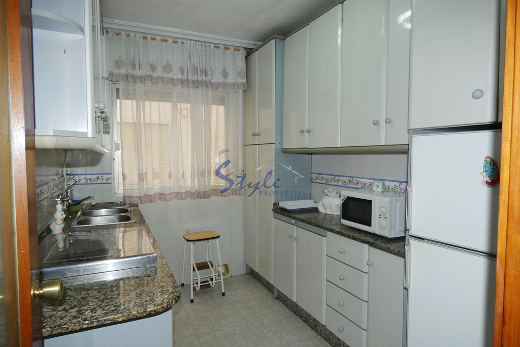 Comprar Apartamento muy cerca del mar y paseo marítimo en Torrevieja. ID 4580