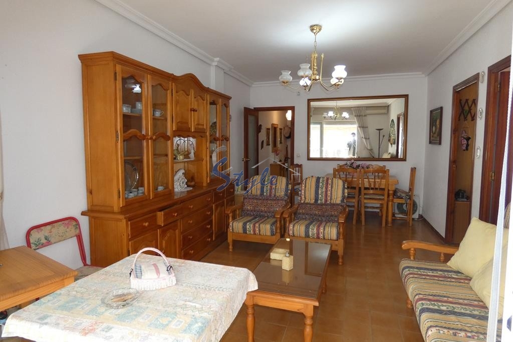 Comprar Apartamento muy cerca del mar y paseo marítimo en Torrevieja. ID 4580