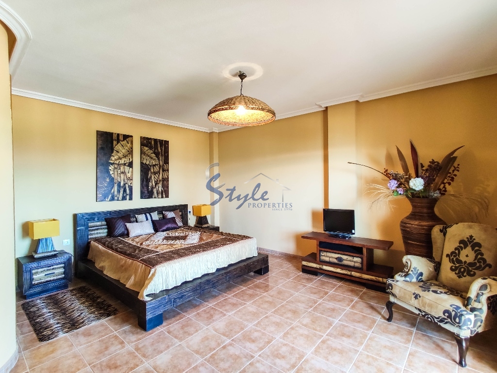 Resale - Villa - La Mata