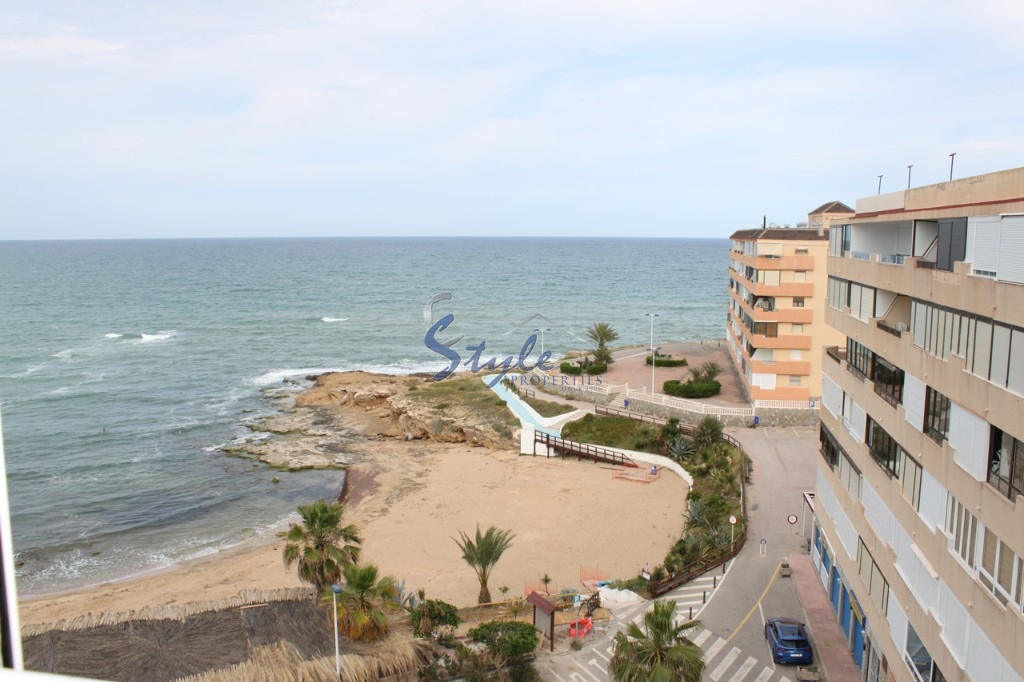 Buy apartment in Costa Blanca 1st line to sea in Cabo Cervera, Torrevieja. ID: 4598
