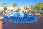 Buy independent chalet with garden, close to golf course in Villamartín Orihuela Costa. id 4612