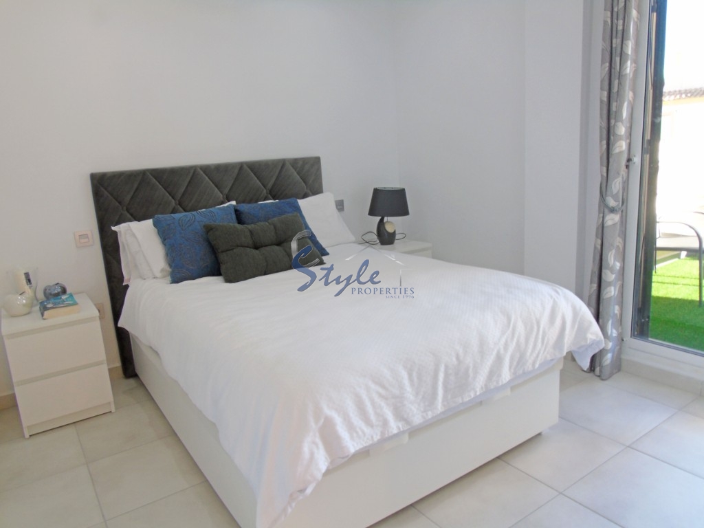 Resale - Villa - Villamartin