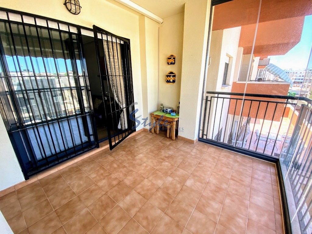 Comprar apartamento con piscina y cerca del mar en Playa Flamenca, Orihuela Costa. ID: 4615