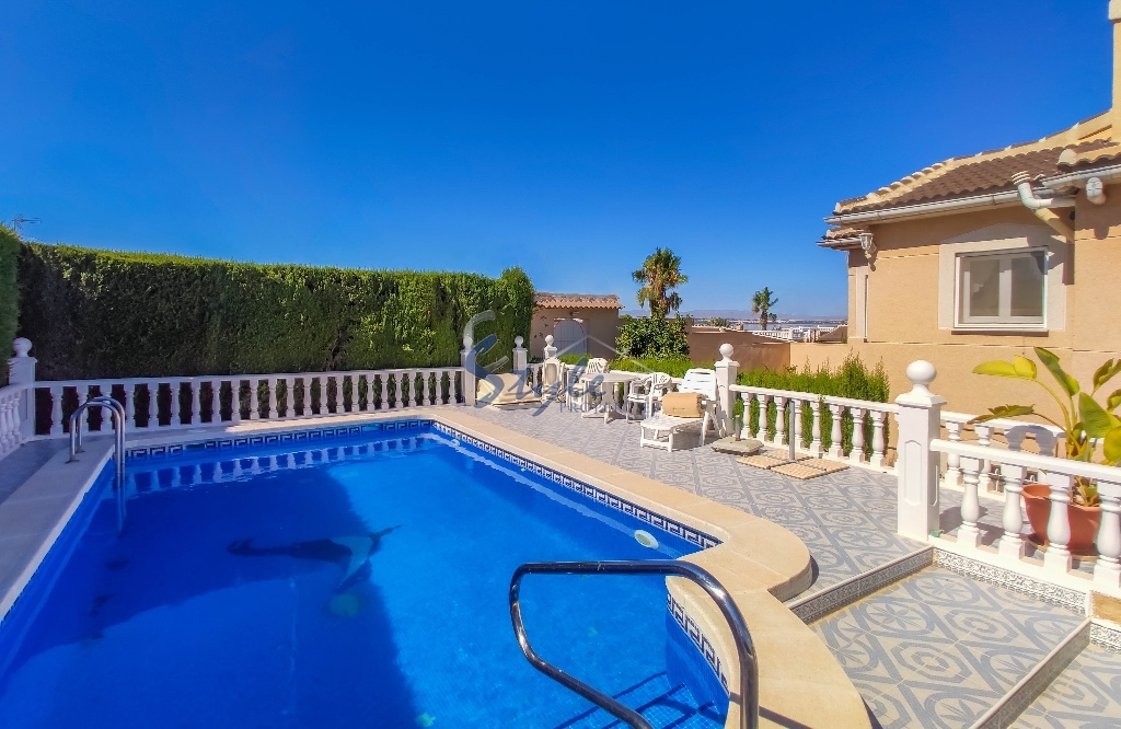 Resale - Villa - Los Balcones, Torrevieja - Los Balcones