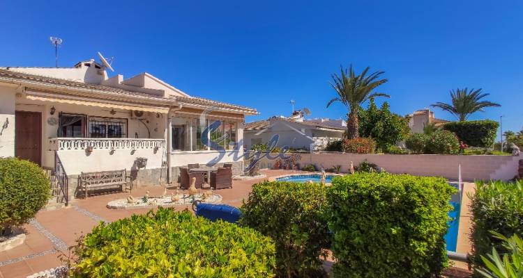 Resale - Villa - Punta Prima