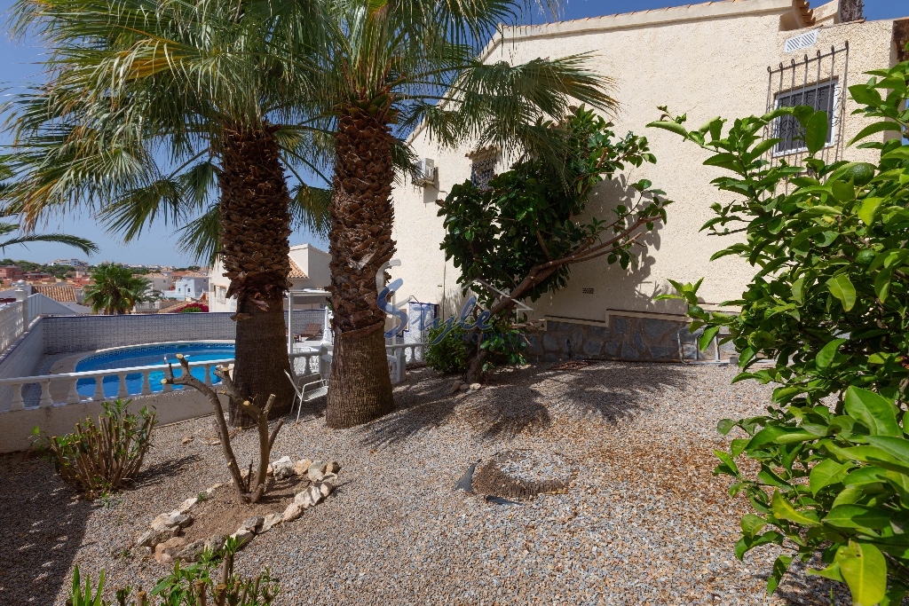 Resale - Villa - Villamartin