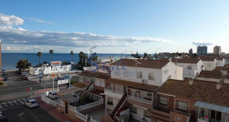 Buy apartment close to the sea in Torrevieja, Costa Blanca, 50 meters from the NAUFRAGOS beach. ID: 4637