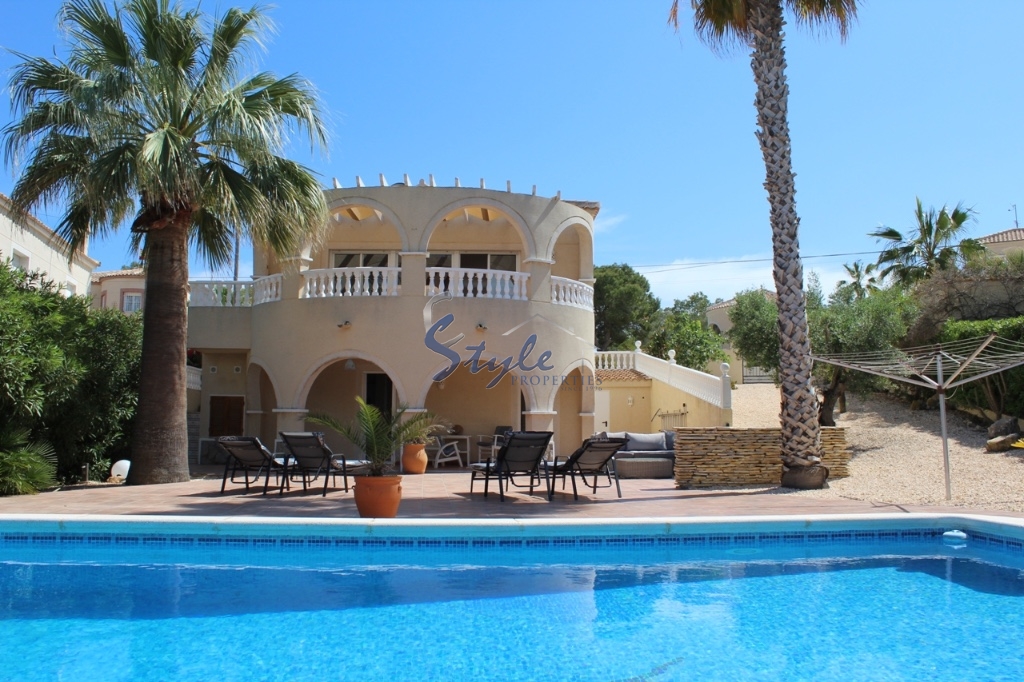 Resale - Villa - San Miguel De Salinas