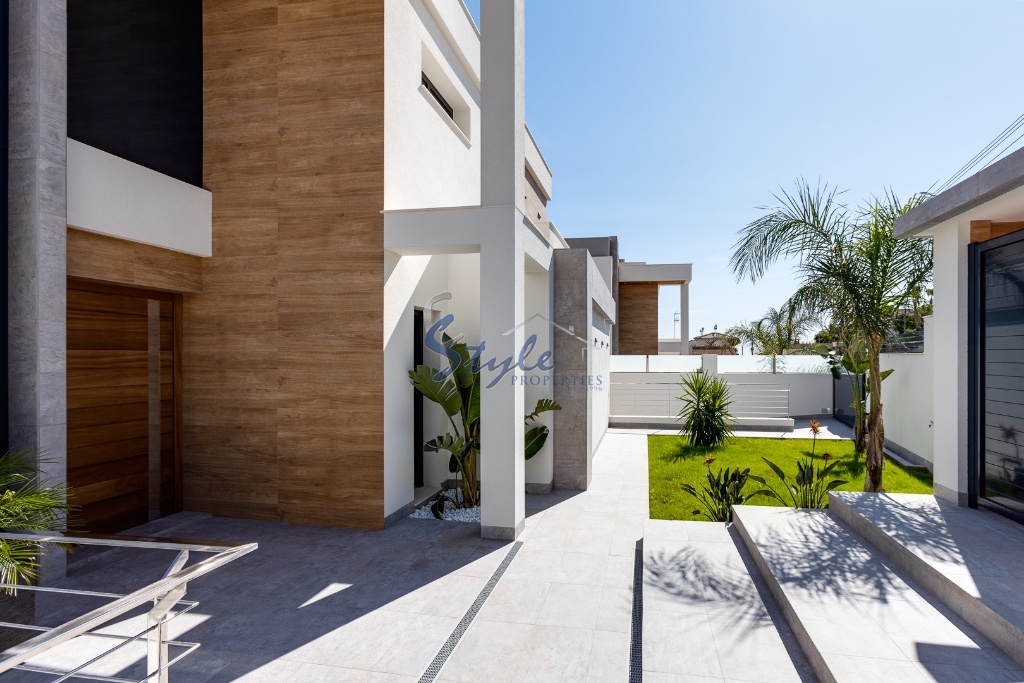 Resale - Luxury Villa - Ciudad Quesada