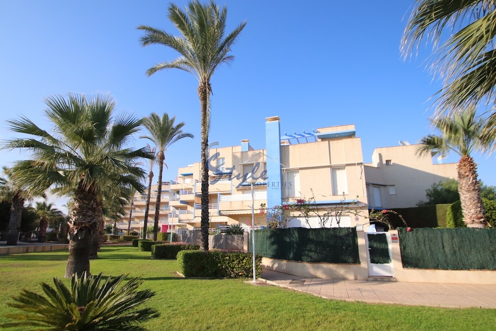 Buy apartment in Costa Blanca close to sea in Cabo Roig. ID: 4649