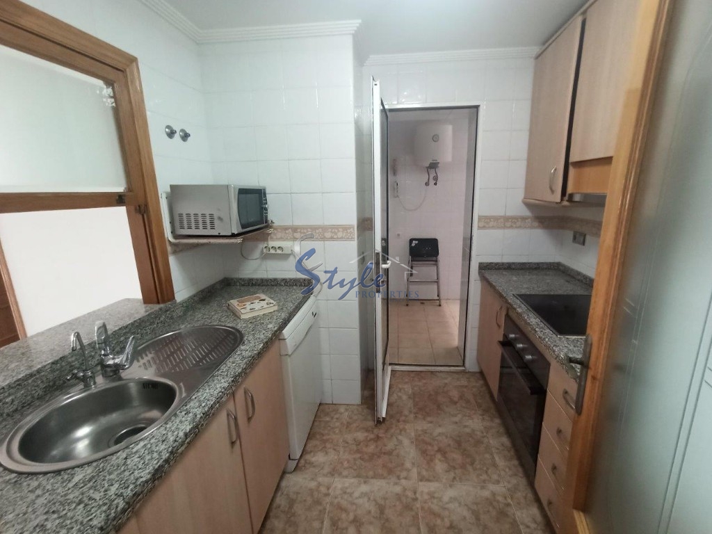 Comprar Apartamento en primera línea del mar en Torrevieja. ID 4654
