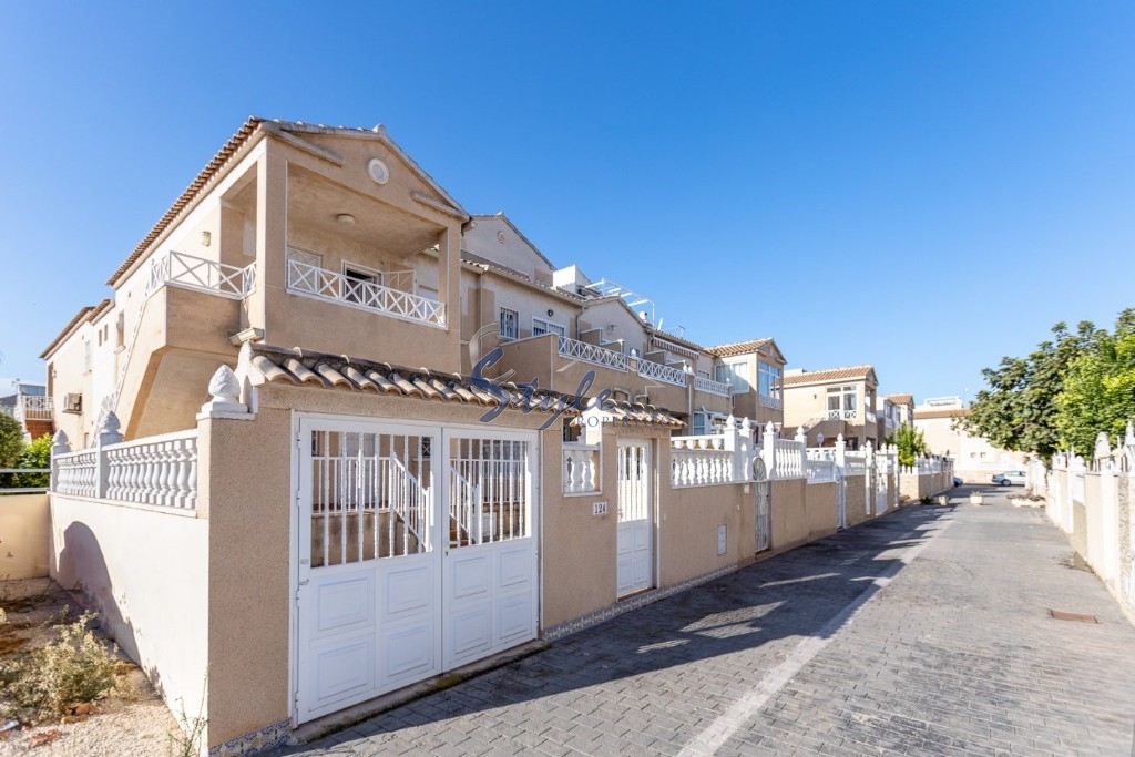 Buy apartment with porch in Torrevieja. ID 4659