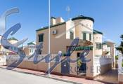 Buy detached chalet close to the sea in Torre del Moro, La Mata, Costa Blanca, 200 meters from the beach. ID: 4662