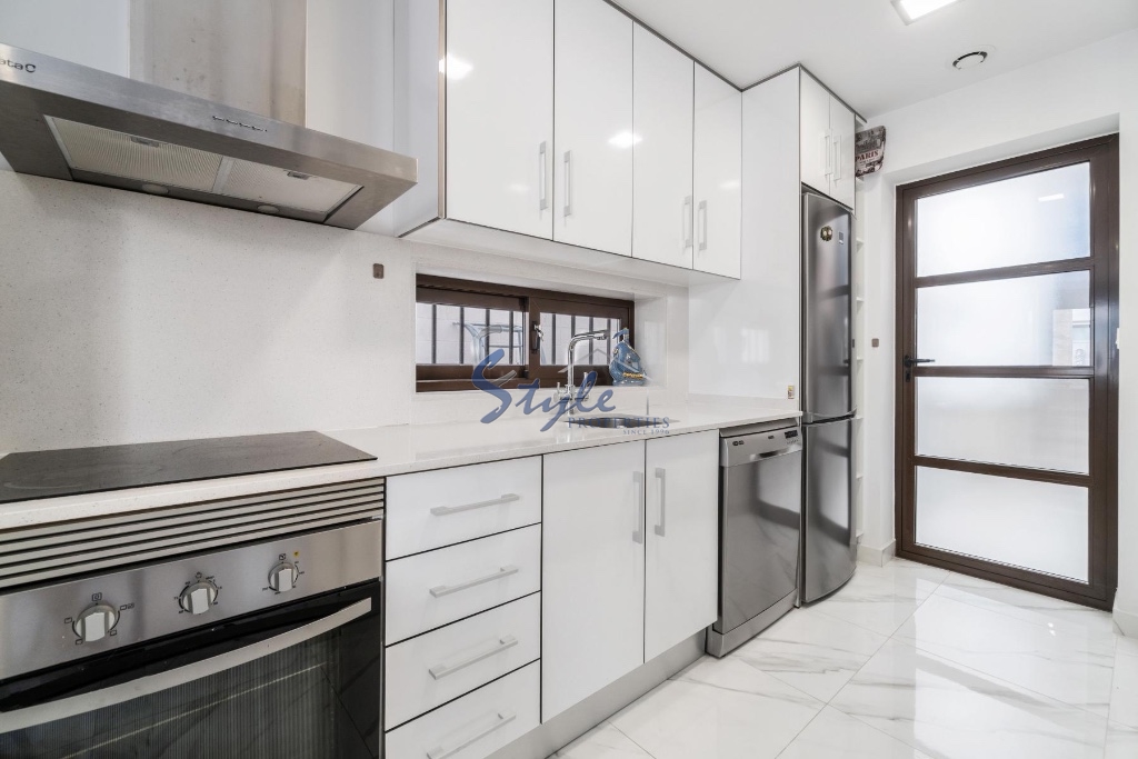  Se vende chalet en estilo moderno en Pueblo Bravo, Ciudad Quesada. ID: 4999