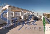 Buy bungalow with pool close to the sea in Mil Palmeras, Orihuela Costa. ID: 4685