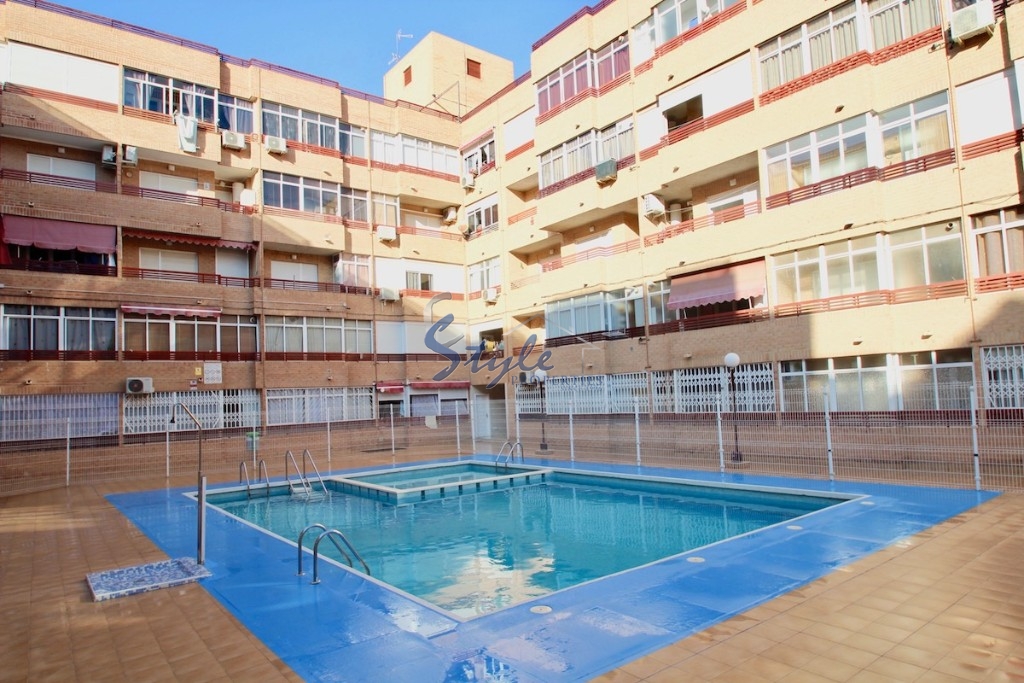 Buy apartment close to the sea in Torrevieja, Costa Blanca. ID: 4688