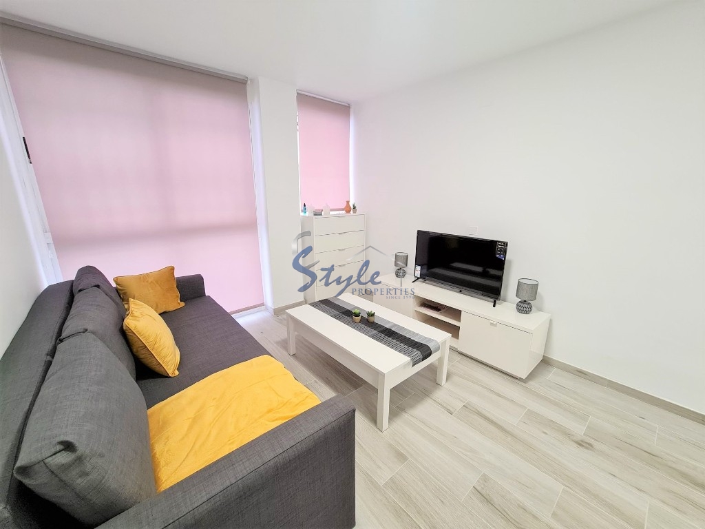 Buy Study apartment close to the beach in Torrevieja, Costa Blanca. ID: 4689