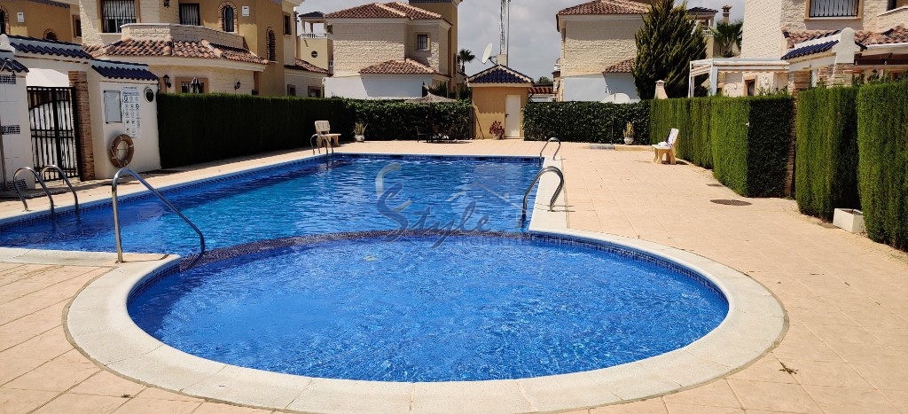 Buy Villa in Guardamar del Segura, Costa Blanca. ID: 4691