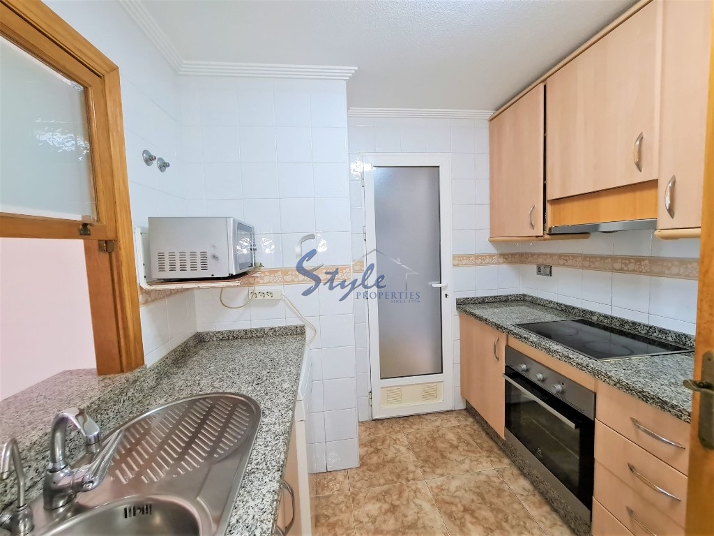 Buy apartment first line to the sea in Torrevieja, Costa Blanca. ID: 4692