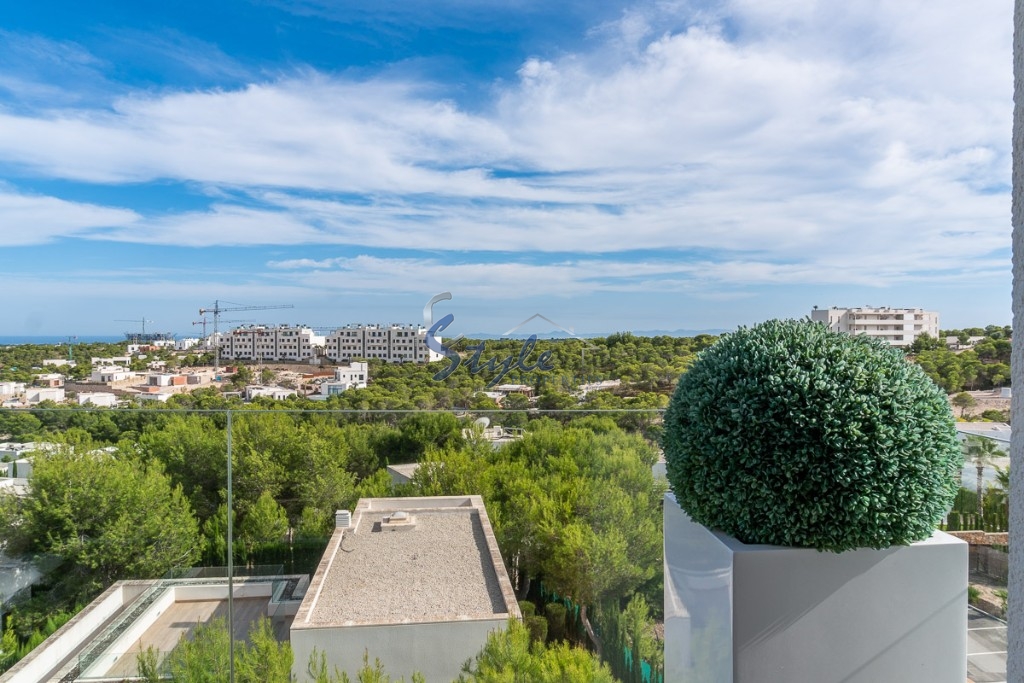 Resale - Penthouse - Las Colinas