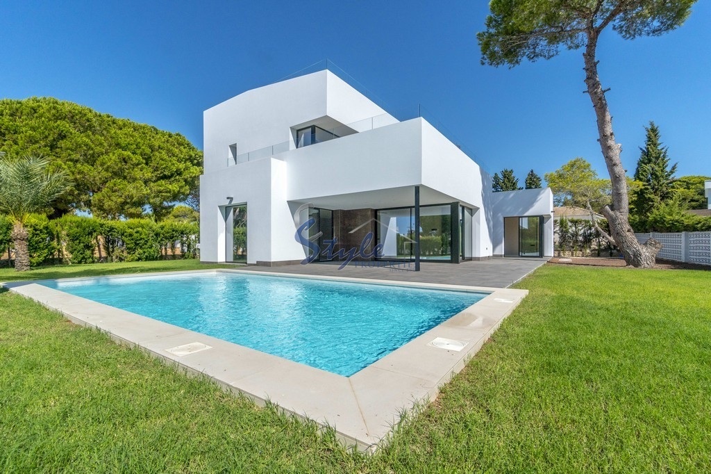 Comprar nueva villa con parcela y piscina privada en Dehesa de Campoamor cerca del mar. ID ON1153_43