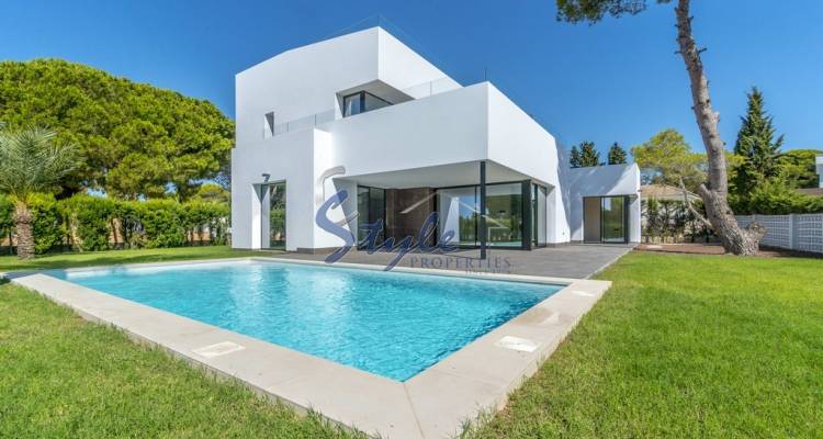Comprar nueva villa con parcela y piscina privada en Dehesa de Campoamor cerca del mar. ID ON1153_43