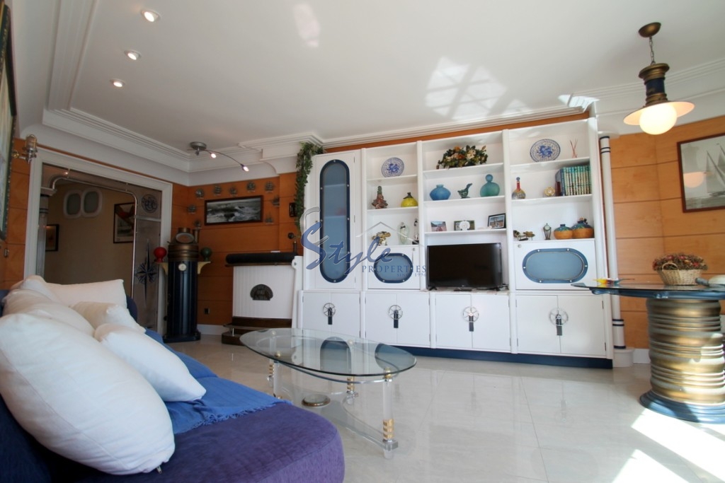 Buy apartment 50m to the sea in Playa de Los Locos, Torrevieja, Costa Blanca. ID: 4735