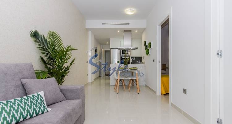 En venta apartamento en Torrevieja , Alicante, Costa Blanca, Spain ID 606_02