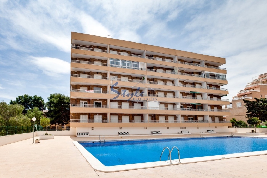 Apartment for sale in Punta Prima, Torrevieja near the sea and the beautiful beaches. ID: 5125