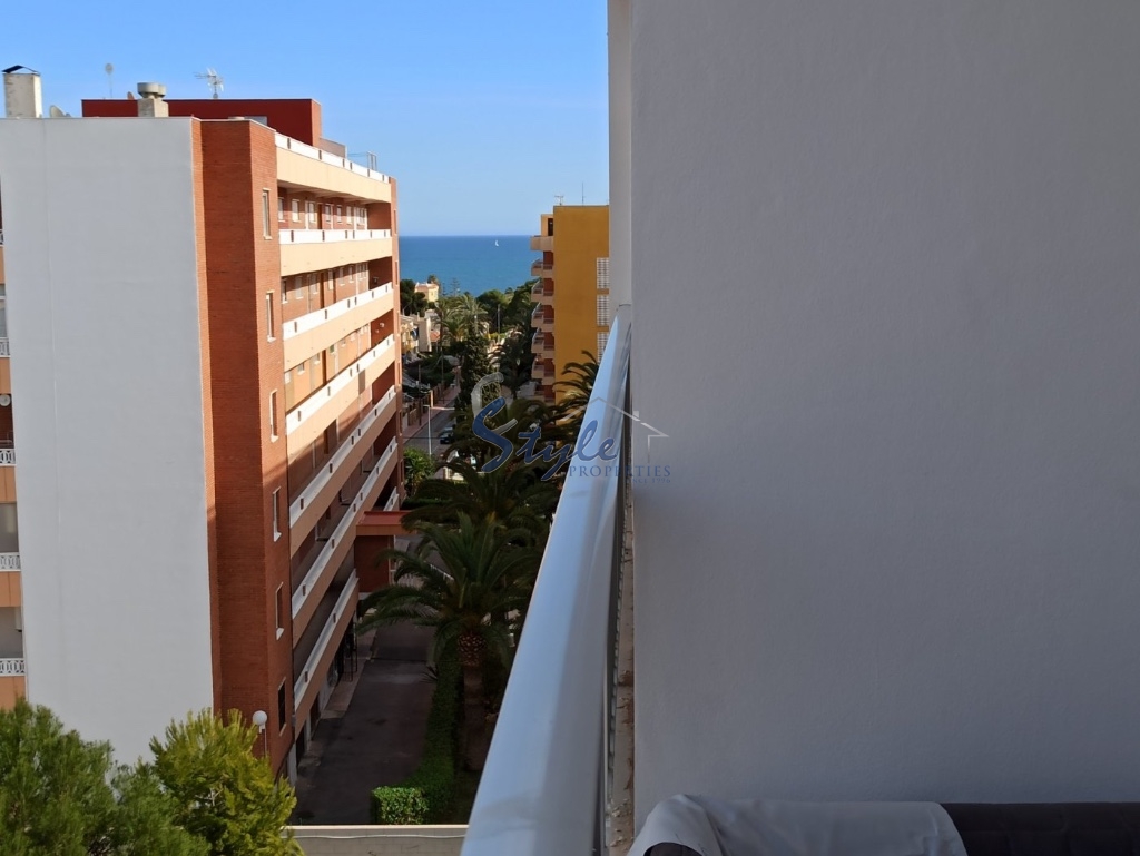 Apartment for sale in Punta Prima, Torrevieja near the sea and the beautiful beaches. ID: 5125