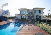 Resale - Villa - La Mata - La Mata Torrevieja