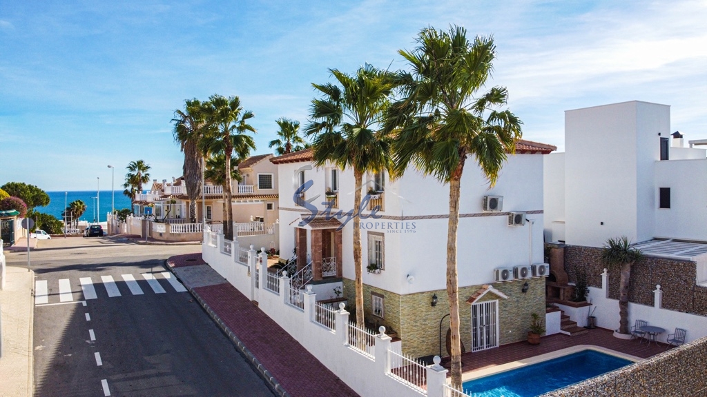  Villa for sale with  sea views in Cabo Cervera, La Mata, Torrevieja, Costa Blanca. ID: D3887