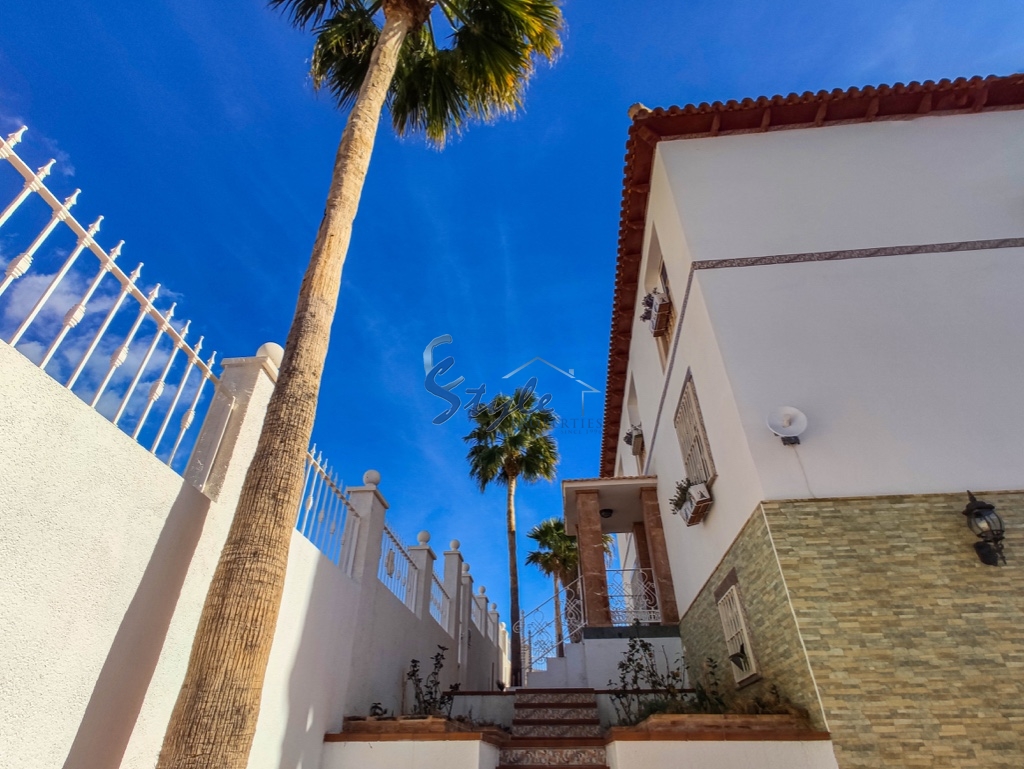 Resale - Villa - La Mata