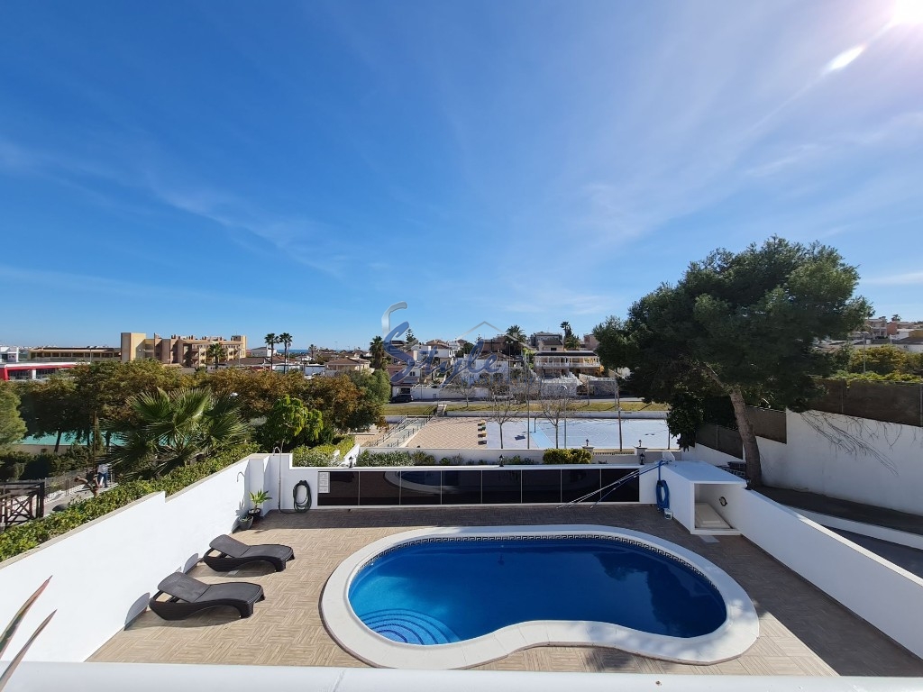 Resale - Villa - Los Balcones, Torrevieja - Los Balcones