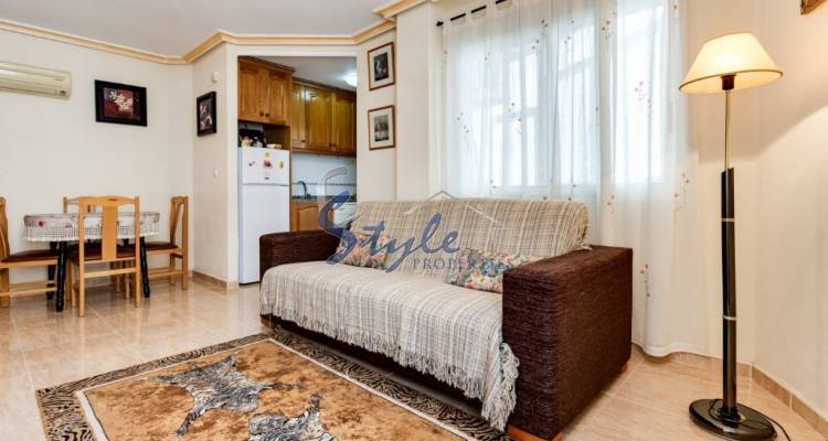 Comprar Apartamento 3 dormitorios cerca del mar en Torrevieja a 650 metros de la “Playa Acequion”. ID 4742