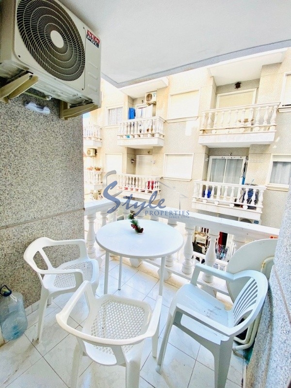 Buy Study apartment close to the beach in Torrevieja, Costa Blanca. ID: 4744