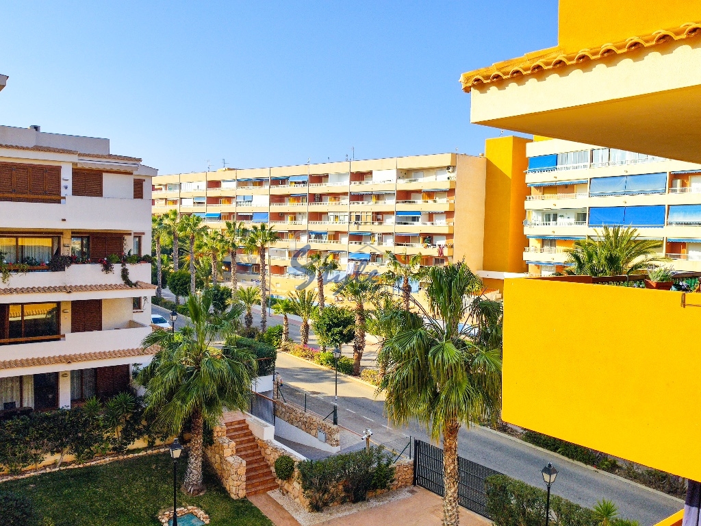 Resale - Apartment - Punta Prima